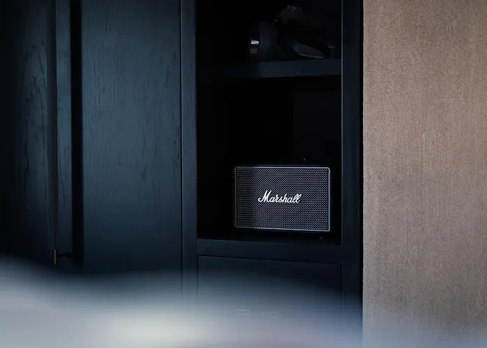 Santorini Sky, The * Pýrgos