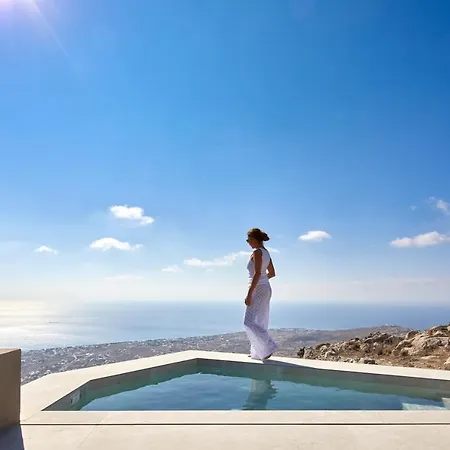 Santorini Sky, The Villa Pyrgos Kallistis
