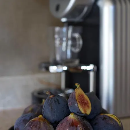 Santorini Sky, The * Pýrgos