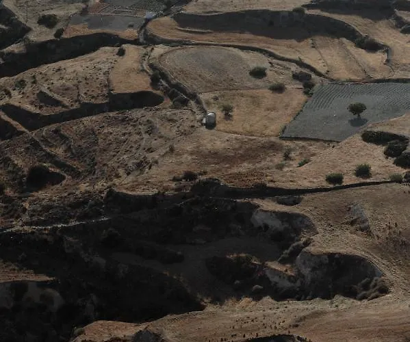 וילה Santorini Sky, The *