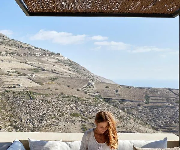 Santorini Sky, The Villa