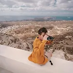 Santorini Sky, The